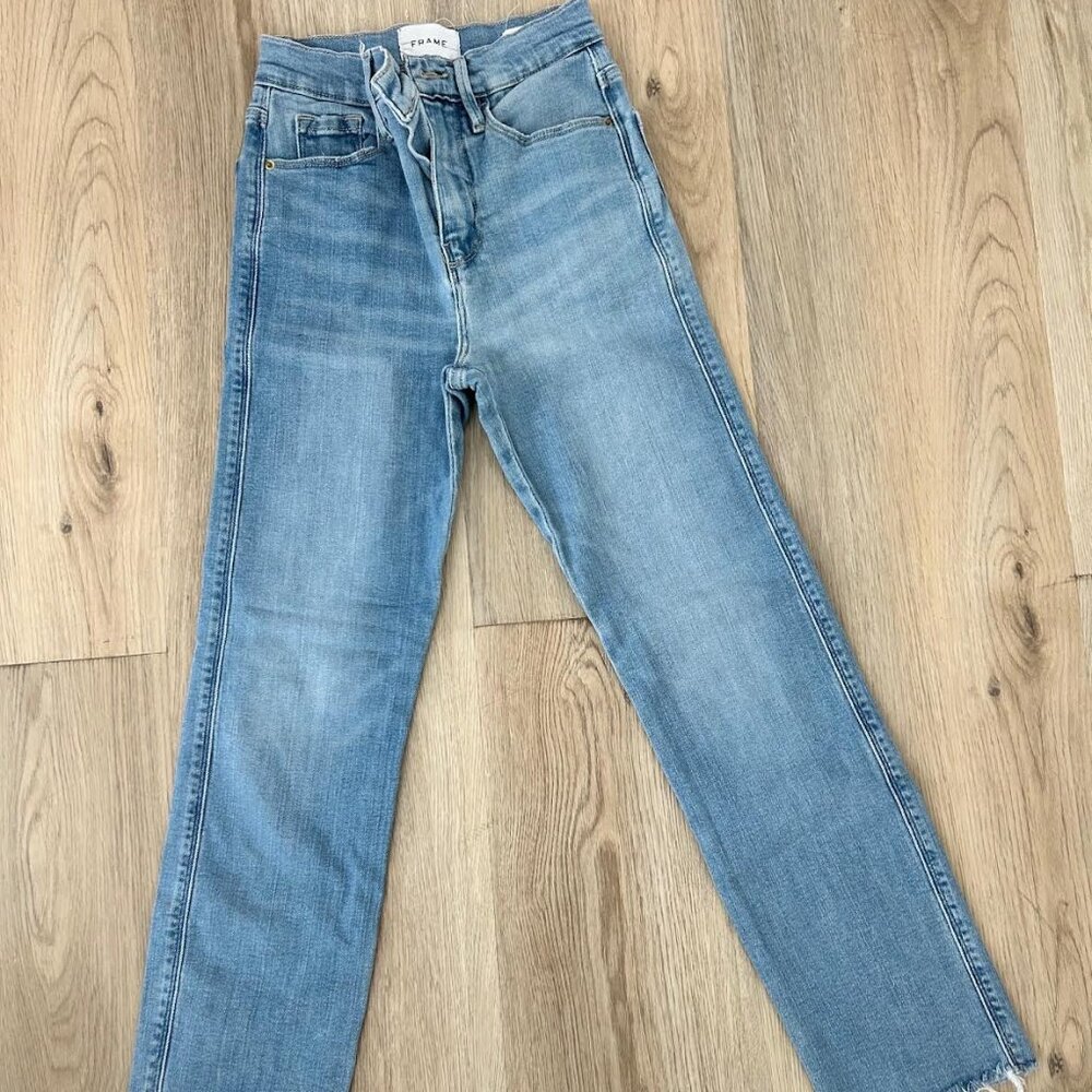 FRAME Ly Sylvie Crop in Kirah